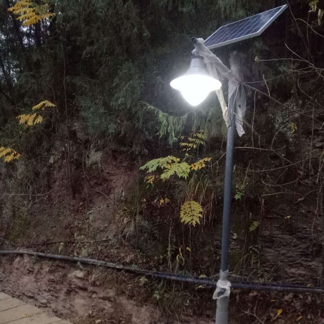 太陽能路燈-重慶奉節(jié)工程 太陽能路燈-重慶奉節(jié)工程_ led路燈價(jià)格
